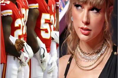 Kansas City Chiefs players signed a petition to ban Taylor Swift from home games next season.