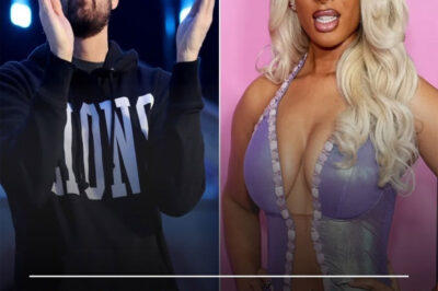 Megan Thee Stallion Breaks Down in Tears Onstage in Tampa as Fan Lashes Out: ‘Eminem’s to Blame! Men Exploit Women’s Pain for Their Own Fame!’