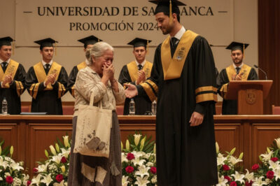 “They made fun of me because I’m the son of a garbage collector—but at graduation, I just said one line… and everyone fell silent and cried.”