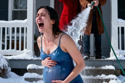 MY ABUSIVE HUSBAND FORCED ME, SEVEN MONTHS PREGNANT, TO SHOWER UNDER THE OUTDOOR FAUCET IN FREEZING WEATHER.