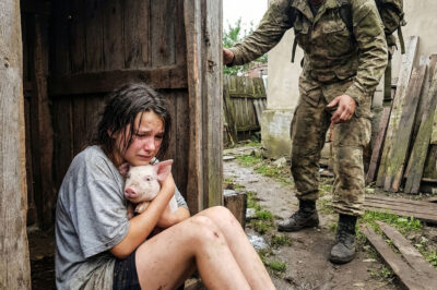 I came home from the war expecting to hug my 12-year-old daughter, but instead I found her shivering in a mud puddle behind my own house. “Daddy… Mommy said I didn’t deserve the house,” she whispered, clinging to me.